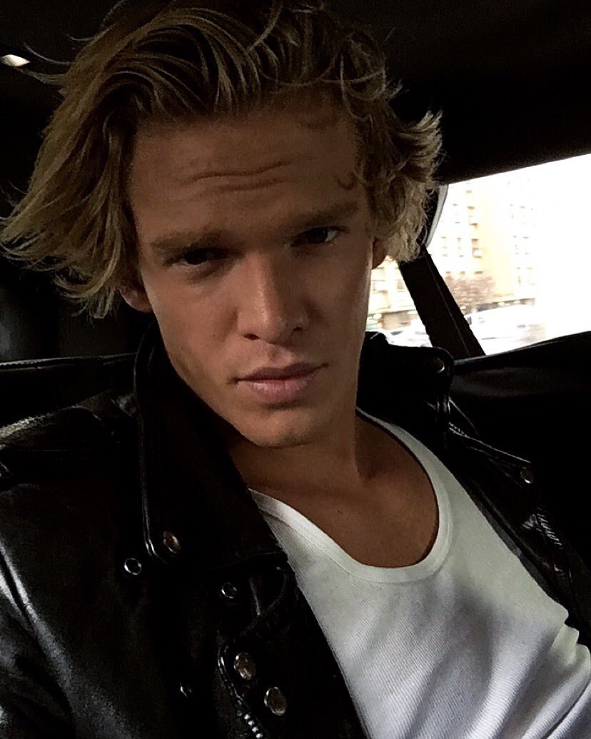 Коди симпсон. Cody Simpson. Коди симпсон 2008. Cody Simpson группа. Cody Simpson 2022.