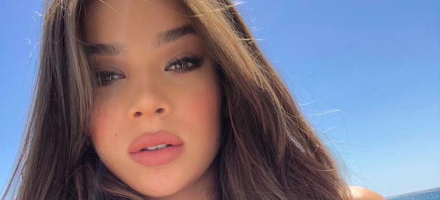 Hailee Steinfeld Is Featured On MNEK’s New Single “Colour” | Glitter