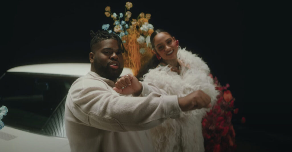 Singer/Songwriter, Pink Sweat$, has just dropped his highly anticipated new music video, “At My Worst” featuring Grammy-nominated artist Kehlani. Pink Sweat$ came out with the solo single, “At My Worst,” in 2020. With its catchy, R&B sound, combined with Sweat$ relaxing, soulful voice, it was inevitable that this song would be getting its own music video. What fans didn’t expect, however, was that he’d be releasing another video for his latest collaborative version.