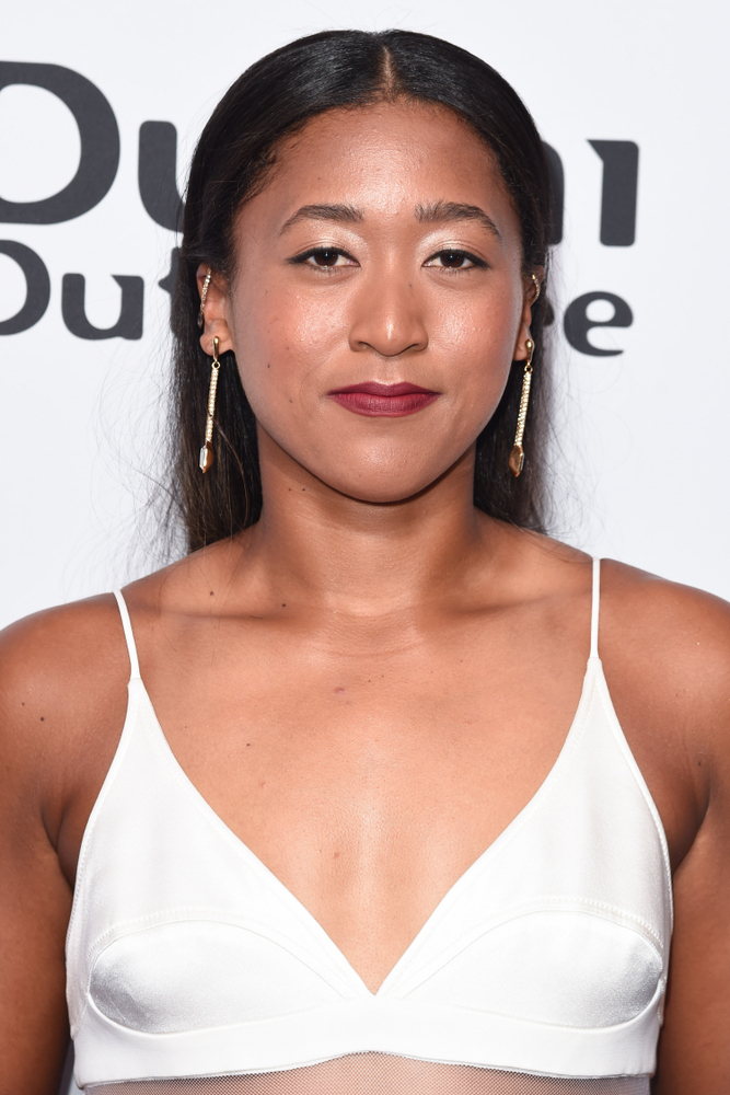 Naomi Osaka is taking the sports world by storm. The 23-year-old won Best Athlete in Women’s Sports at the ESPY Awards. This is the first time since last month Osaka made an appearance. The tennis star attended the ceremony with her rapper boyfriend, Cordae. When accepting the award, Osaka became teary-eyed and gave a heartfelt speech, bearing her soul to the audience.