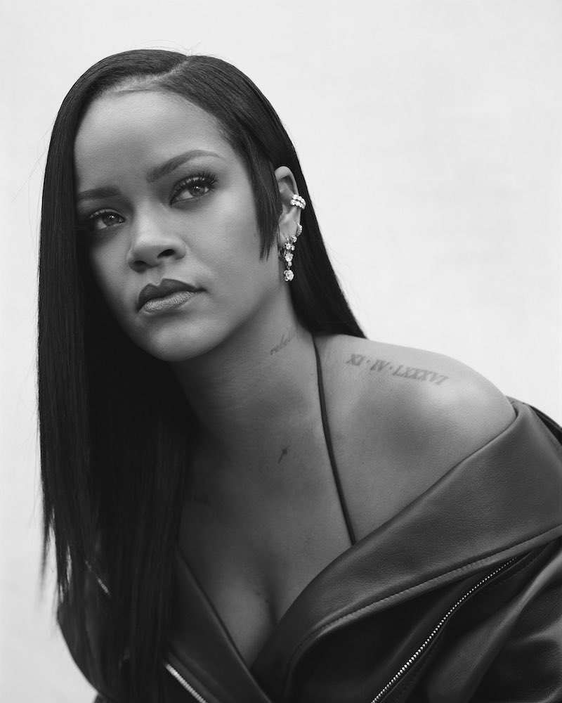 Glitter Magazine  Rihanna Becomes a Self-Made Billionaire as an