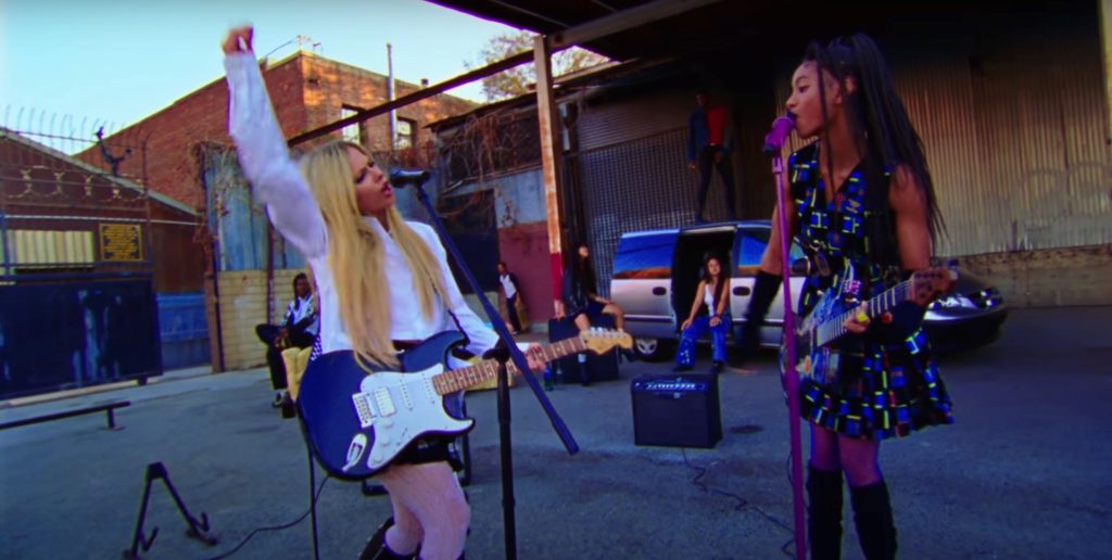 Willow Smith has shared the music video to "G R O W," her collaboration with Avril Lavigne and Travis Barker.