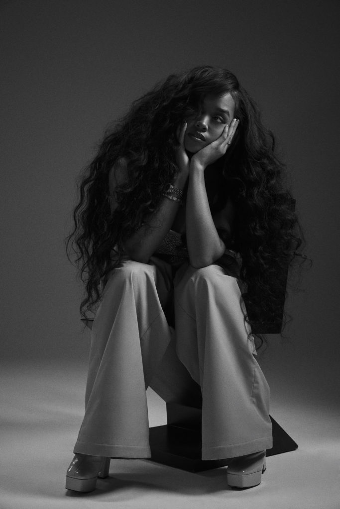 H.E.R., the award-winning singer, songwriter, and multi-instrumentalist, received the honor of 'Songwriter of the Year' at the third annual Apple Music Awards. The singer shared her reflections on her incredible year in an exclusive interview with Zane Lowe. 