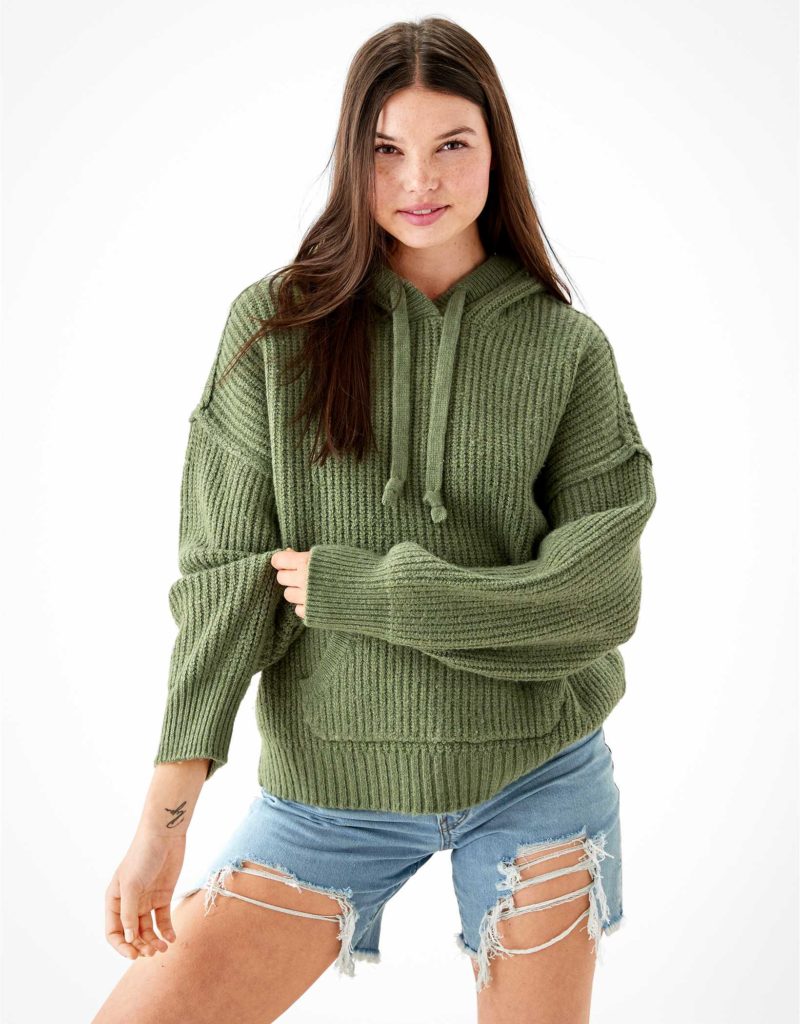 You can always count on American Eagle for the cutest and comfiest jeans, but did you know they also have the coziest sweaters too? From crochet to cable knit to oversized, American Eagle has a sweater that will fit your vibe and complement your winter look. Keep reading to find out which American Eagle sweaters you should make part of your wardrobe ASAP.