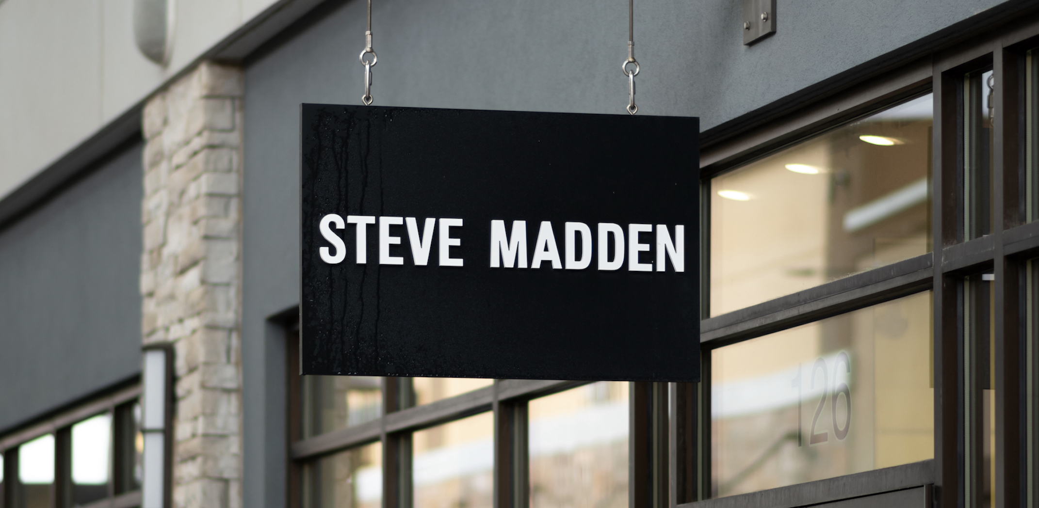 STEVEN by Steve Madden Womens Simone Sneaker