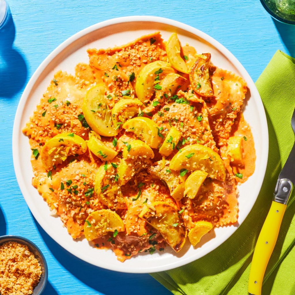 Whether you're an experienced cook that's too busy to meal prep, or just finding a convenient way to cook healthy food, HelloFresh is perfect for you.