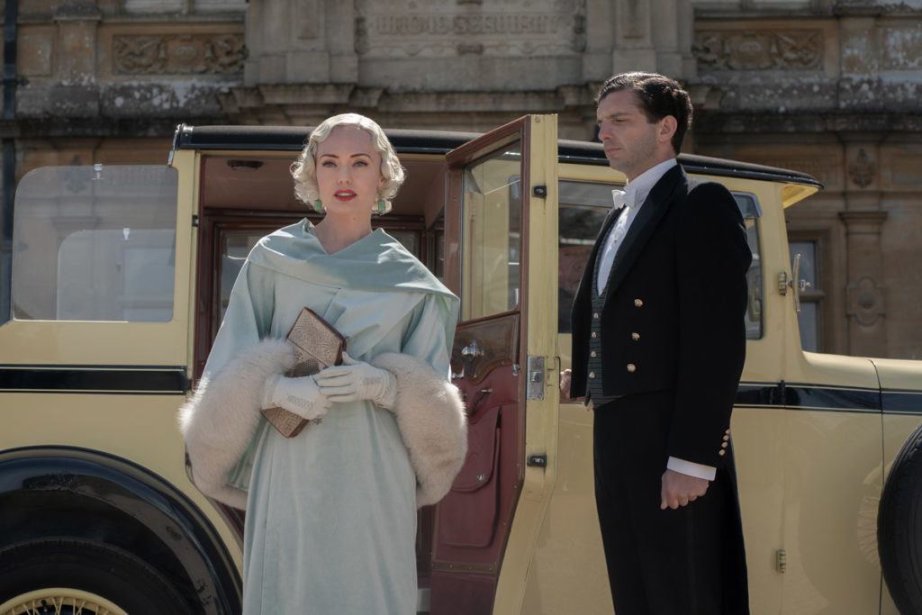 Historical British Drama film Downton Abbey: A New Era just announced that they will be releasing snippets of their upcoming trailer on The Today Show on the NBC network on February 15. 