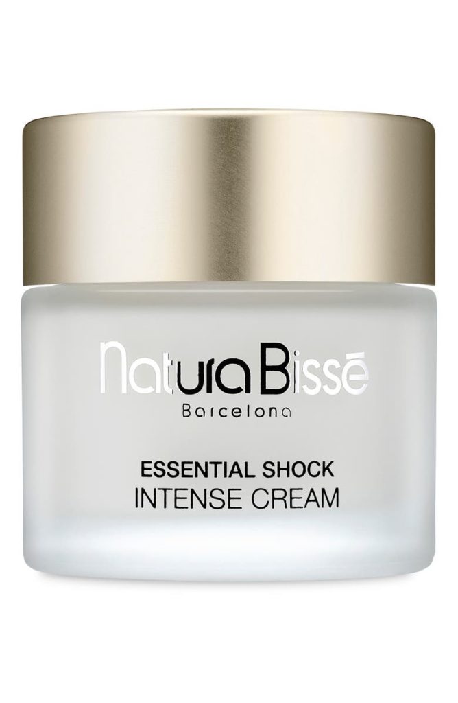 Part of being a celebrity is always knowing how to look your best, and the best way for doing this is to take care of your skin. Part of having that iconic celebrity look is always looking revitalized and youthful. Celebrities have the best-kept secrets when it comes to the fountain of youth. Natura Bissé, is a celebrity favorite skin care founded in Barcelona in 1979. Focused in having the best formulas rich with amino acids and vitamins this luxury brand was first use in treatment facilities. Natura Bissé is one of the best kept secrets in the beauty industry and all its products will guarantee intense hydration and rejuvenating qualities. Below are some of Natura Bissé's best products for maintaining a beautiful youthful skin.