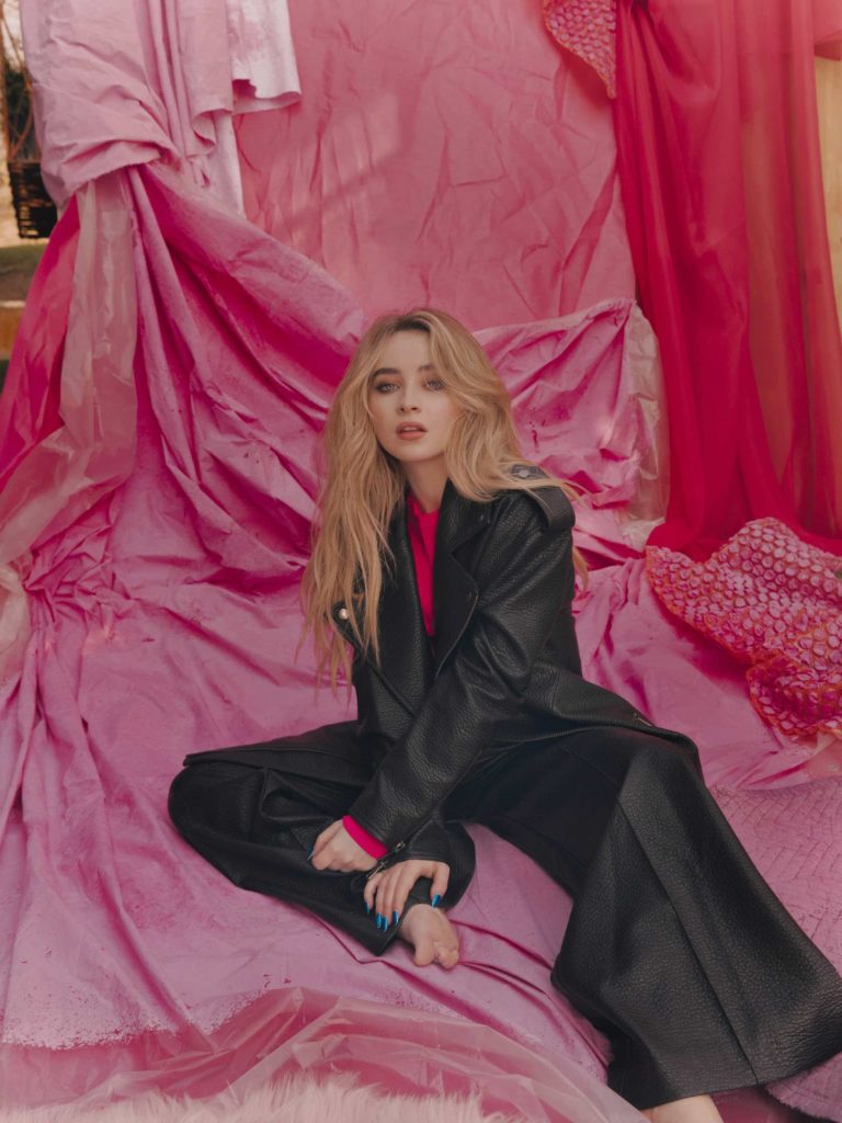 On Feb. 15, Sabrina Carpenter released a new vintage Hollywood-inspired poster for her new single "Fast Times," scheduled to release this Friday. 