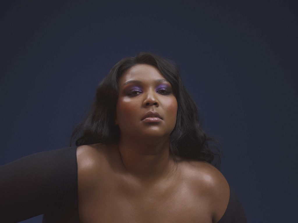 hows Lizzo talking more in-depth about how important it is to always love yourself and to have good moral support around you.