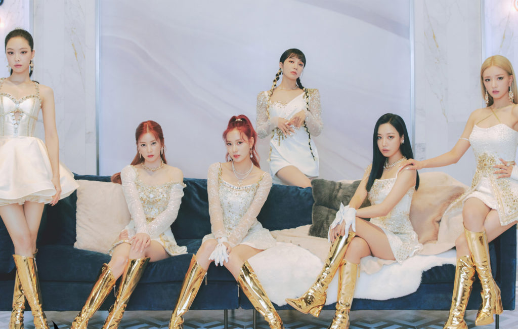 Apink had disappeared from the K-pop music scene for nearly two years after their last release of “Dumhdurum,” in April of 2020. As a second-generation K-pop group, among others such as 2NE1, Sistar, Wonder Girls, and Girls Generation, Apink has stayed strong all throughout their eleven-year career. 