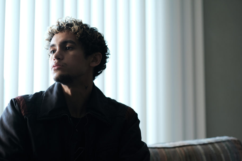 Dominic Fike finally responded to the countless complaints concerning the length of his song in the Euphoria season 2 finale. In the series’ last episode, Elliot (Dominic Fike) reconciles with Rue (Zendaya) by singing a song he wrote for her. Viewers expected the sweet gesture to last less than a minute, considering the plethora of plot holes yet to be filled. However, Elliot’s performance of “Little Star” ran for a whopping four minutes — burning through precious finale screen time. 