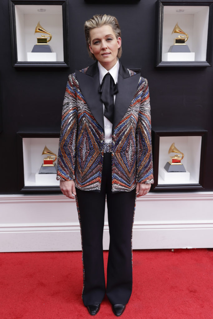 Brandi Carlile delivered another gorgeous performance of her lead single, "Right on Time," at the 64th Annual Grammy Awards held on Sunday, April 3. The "Broken Horses" singer was introduced by music legends Joni Mitchell and Bonnie Raitt.