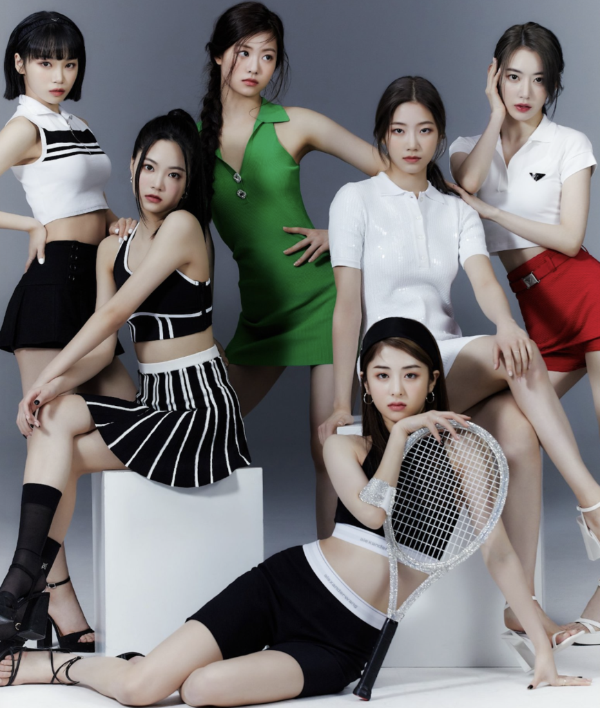 LE SSERAFIM will be big. As HYBE and Source Music’s first-ever girl group, other than Big Hit Entertainment’s GLAM in 2012, the company is taking their debut above and beyond. 