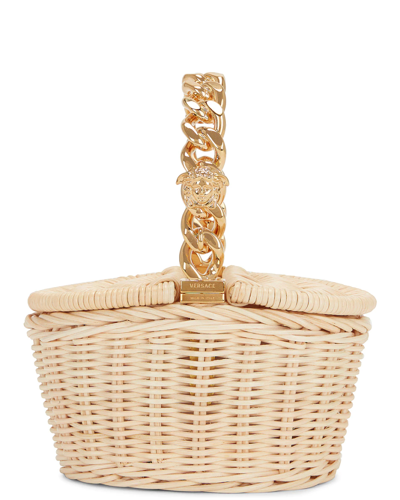 Summer is the perfect season for picnic dates and road trips. Whether going to a park, a beach, or simply daytime shopping with best friends, basket bags are functional and pair well with any outfit. Here are some luxury basket bags we recommend to elevate your summer looks. 