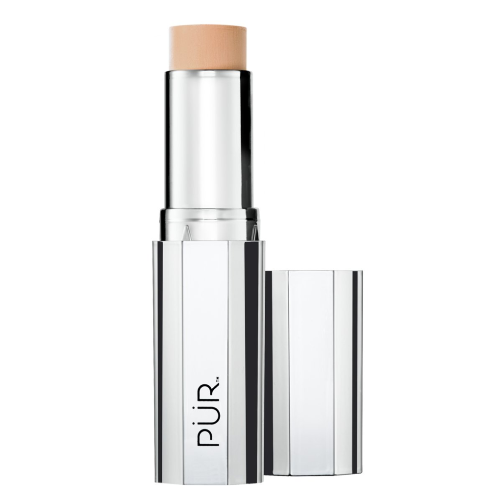 PÜR has every face beauty product you could ever need. Concealers, foundations, and powders leave your skin looking flawless and ready to take on the day.