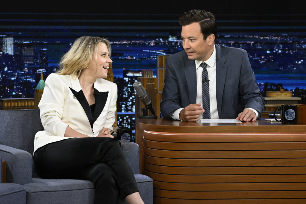 On August 9, actress and comedian Kate McKinnon stopped by The Tonight Show Starring Jimmy Fallon to promote her new movie DC League of Super-Pets. 