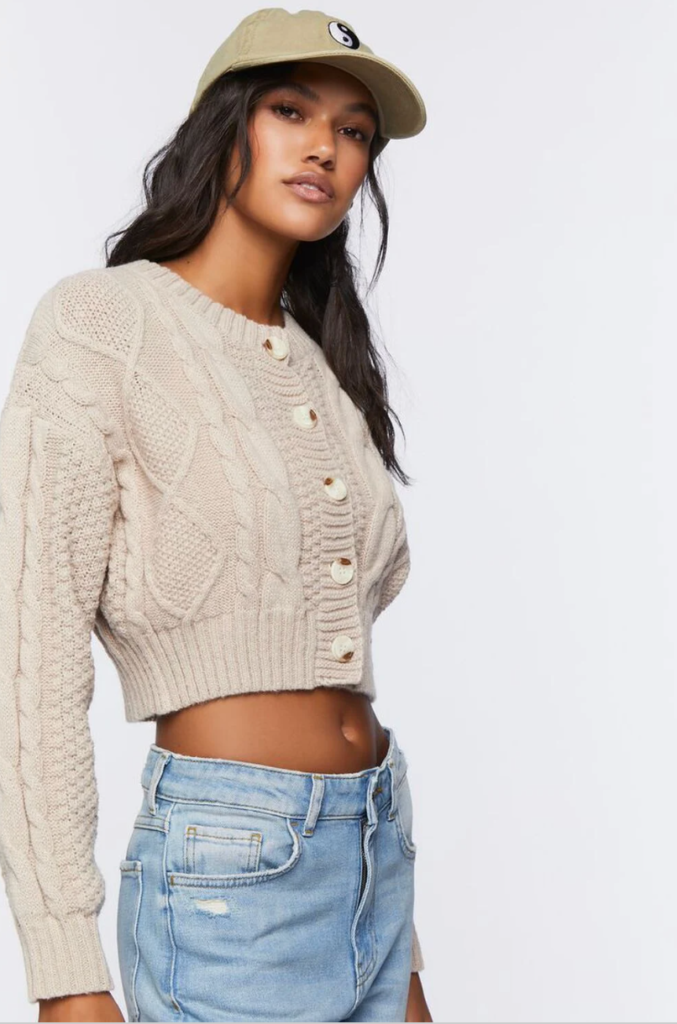 Forever 21 recently released its new line of clothing called Forever LA: The Fall Collection to celebrate the sweet transition from summer to fall.   
