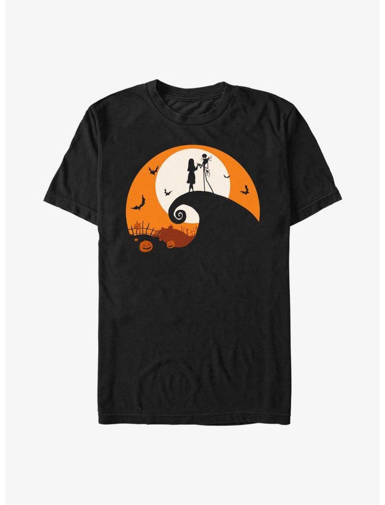 Happy October. Hot Topic graphic tees are here just in time to curl up on the couch and watch some of your favorite Halloween movies to celebrate the spooky season. Keep scrolling to find out more on our favorites fashionable tees from some of our favorite film merch.