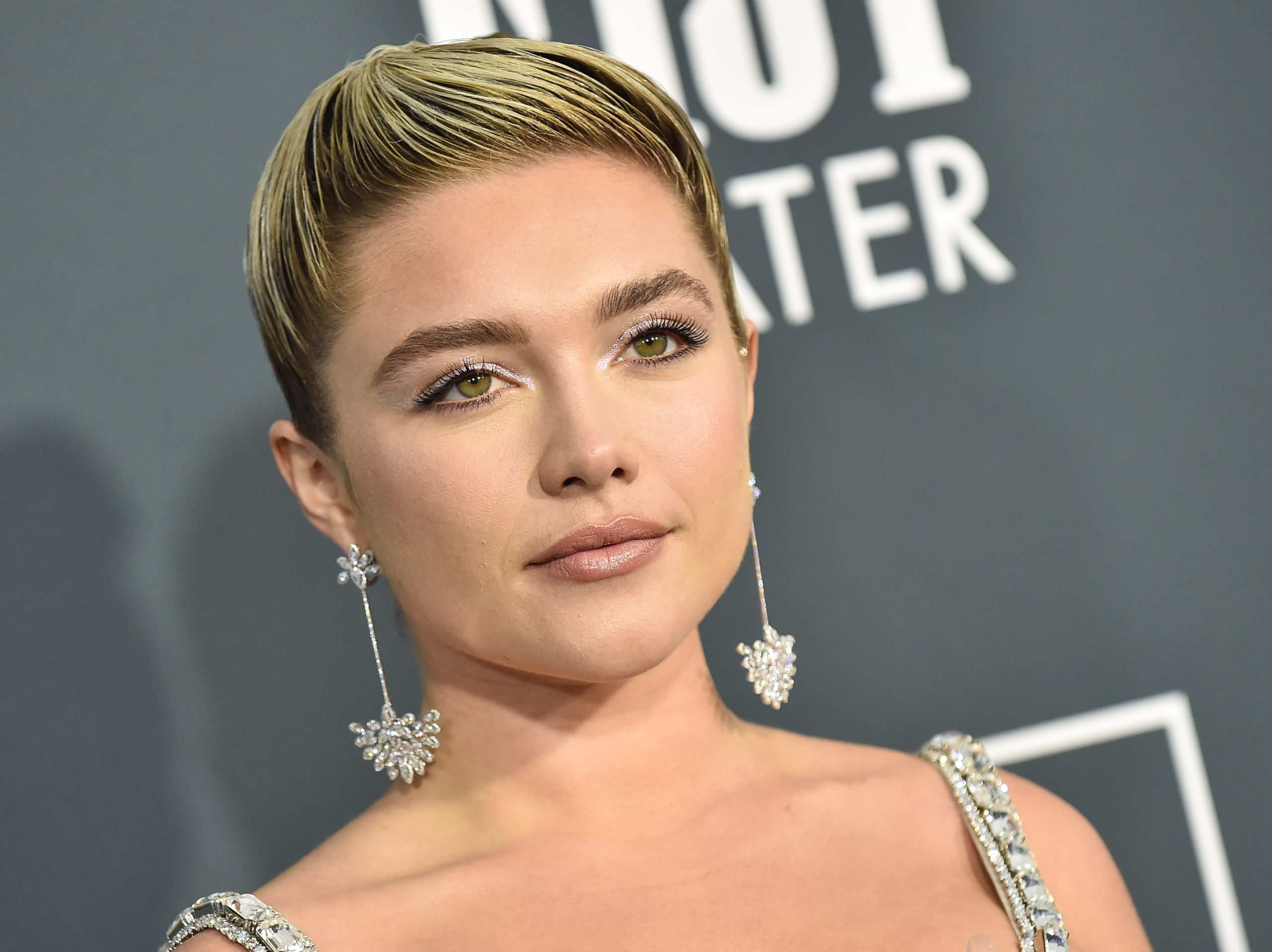 At this year’s Academy of Motion Picture Arts and Sciences New Members Reception in London this past weekend, the Internet was in awe over rising actress Florence Pugh’s outfit. 