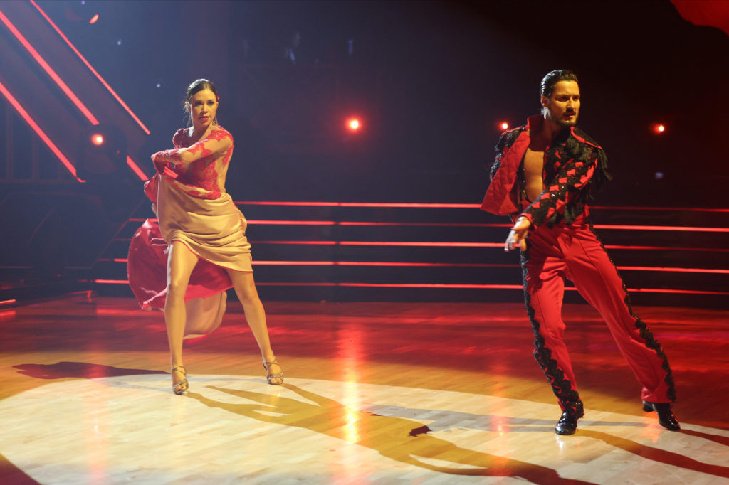 Unlike the past eight weeks, there was no theme to the night; each couple performed two dances: one Ballroom and one Latin style that the contestants still needed to perform.