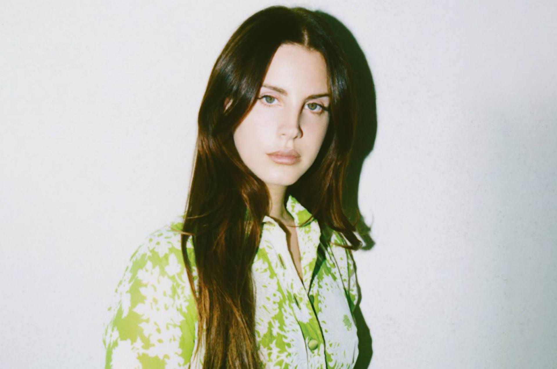 Lana Del Rey Announces Country Album: 'It's Happening