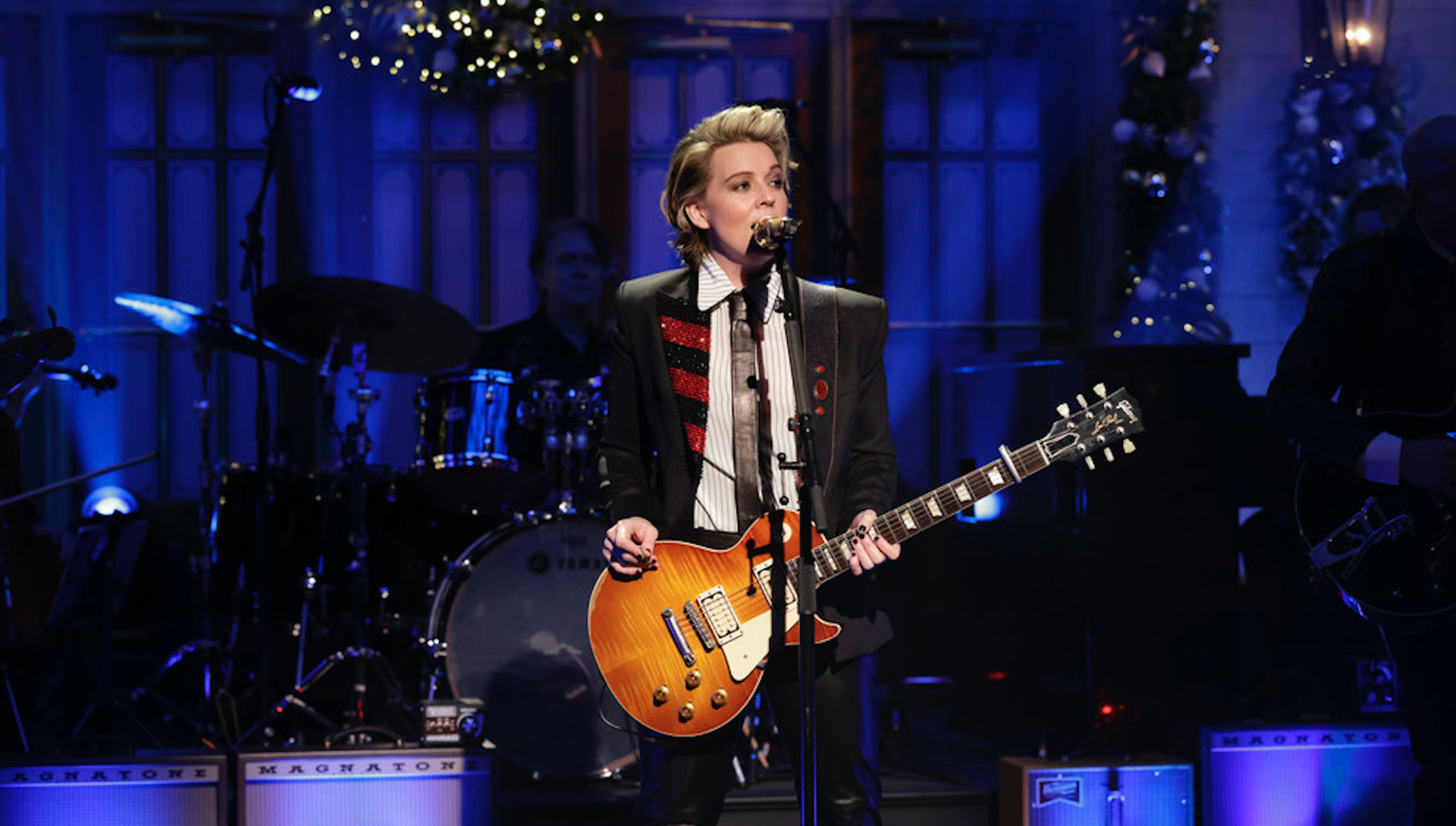 Brandi Carlile returned to the iconic 'SNL' stage to perform 