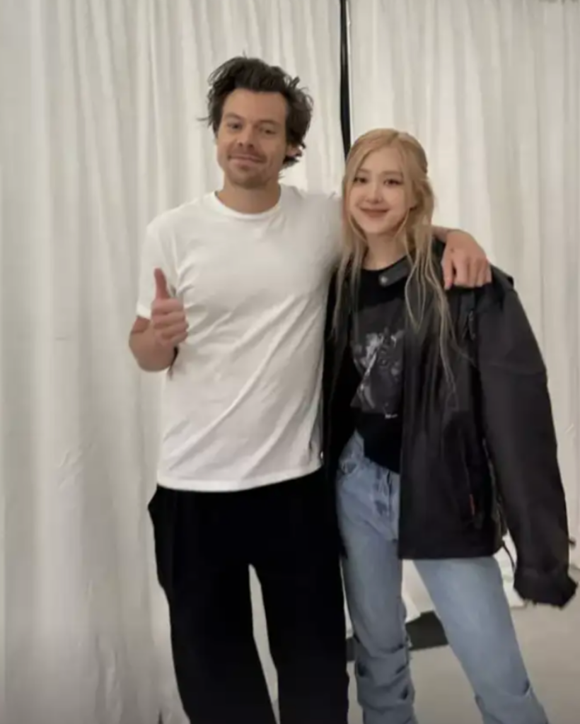 Global superstar Harry Styles ran into the South Korean girl group BLACKPINK's Rosé this past Monday, March 20.