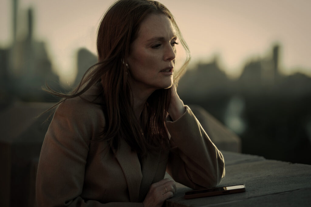  Apple TV has a promising new film in the works. Julianne Moore (Still Alice) and Sydney Sweeney (Euphoria) are gearing up to portray mother and daughter. 