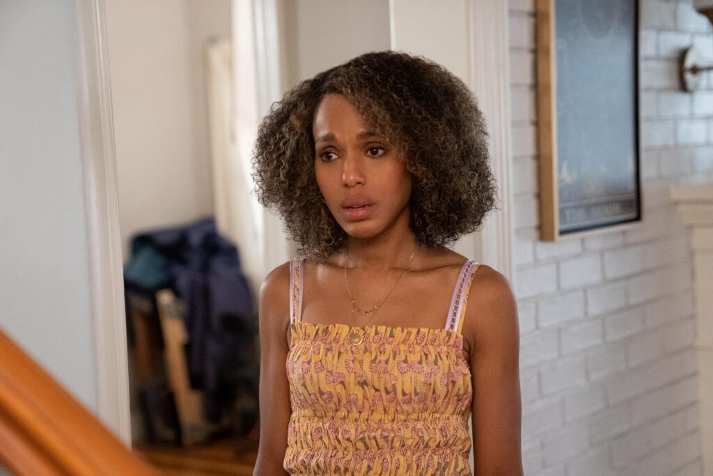 Kerry Washington stars as Paige Alexander in Hulu's Unprisoned, a new, thought-provoking yet hysterical dramedy by author, writer, show creator, and relationship expert Tracy McMillan. McMillan is not a newbie to TV writing and has served as a writer for Runaways, Life on Mars, Mad Men, and Chase, to name a few. 