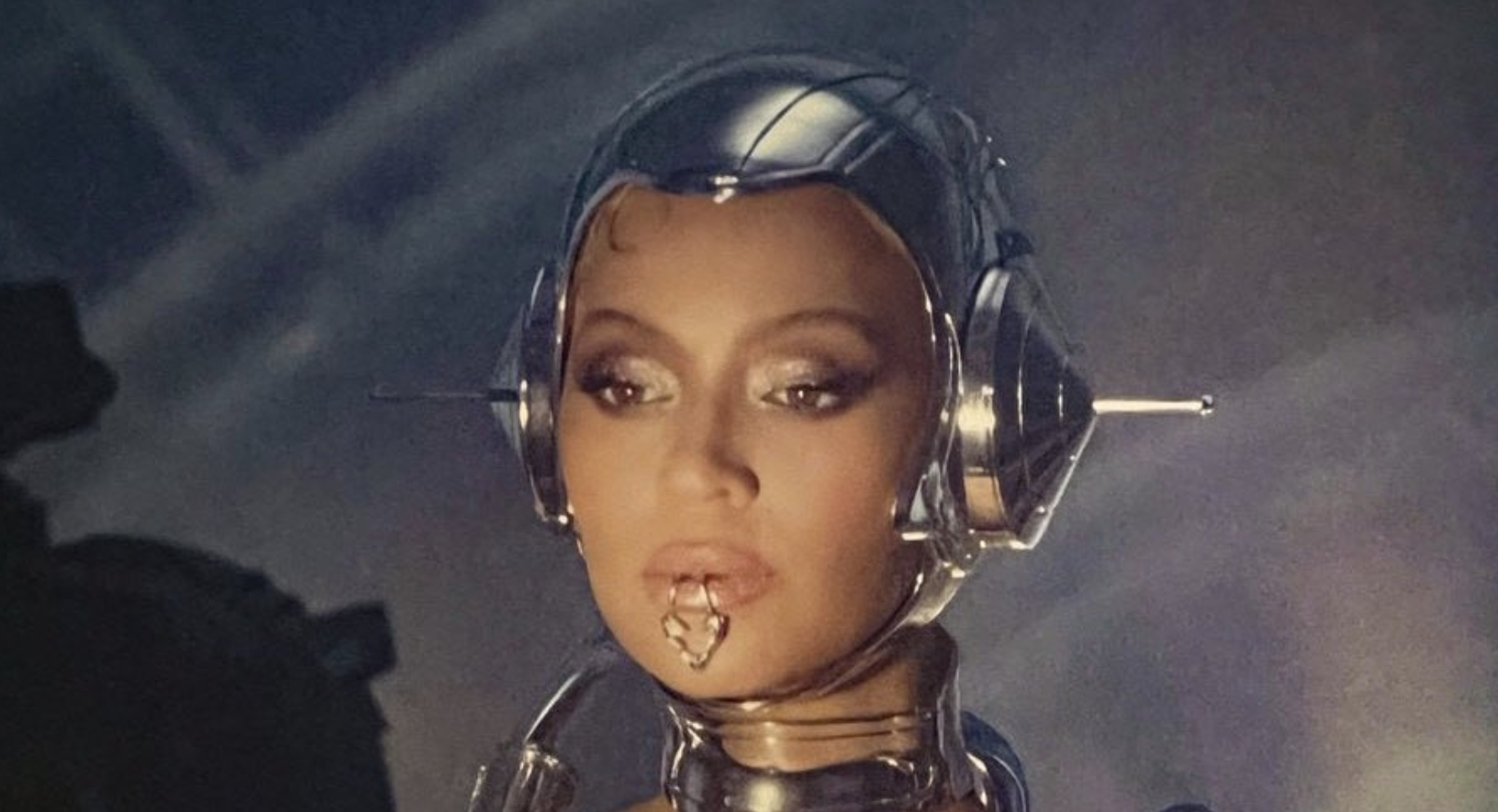 Glitter Magazine | Beyoncé Poses for Her Renaissance World Tour Book
