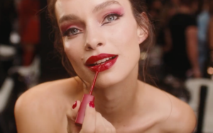 The sixth edition of L’Oréal Paris’ “Walk Your Worth” took place on the Esplanade of the Eiffel Tower in Paris. The event featured big-name celebrities, such as Kendall Jenner, Kendall Jenner, Camila Cabello, and Aishwarya Ra.