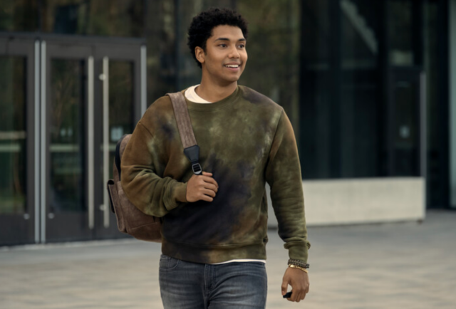 Chance Perdomo, the 27-year-old British-American actor famous for his roles in Gen V and Chilling Adventures of Sabrina, died on Friday due to a motorcycle accident. 