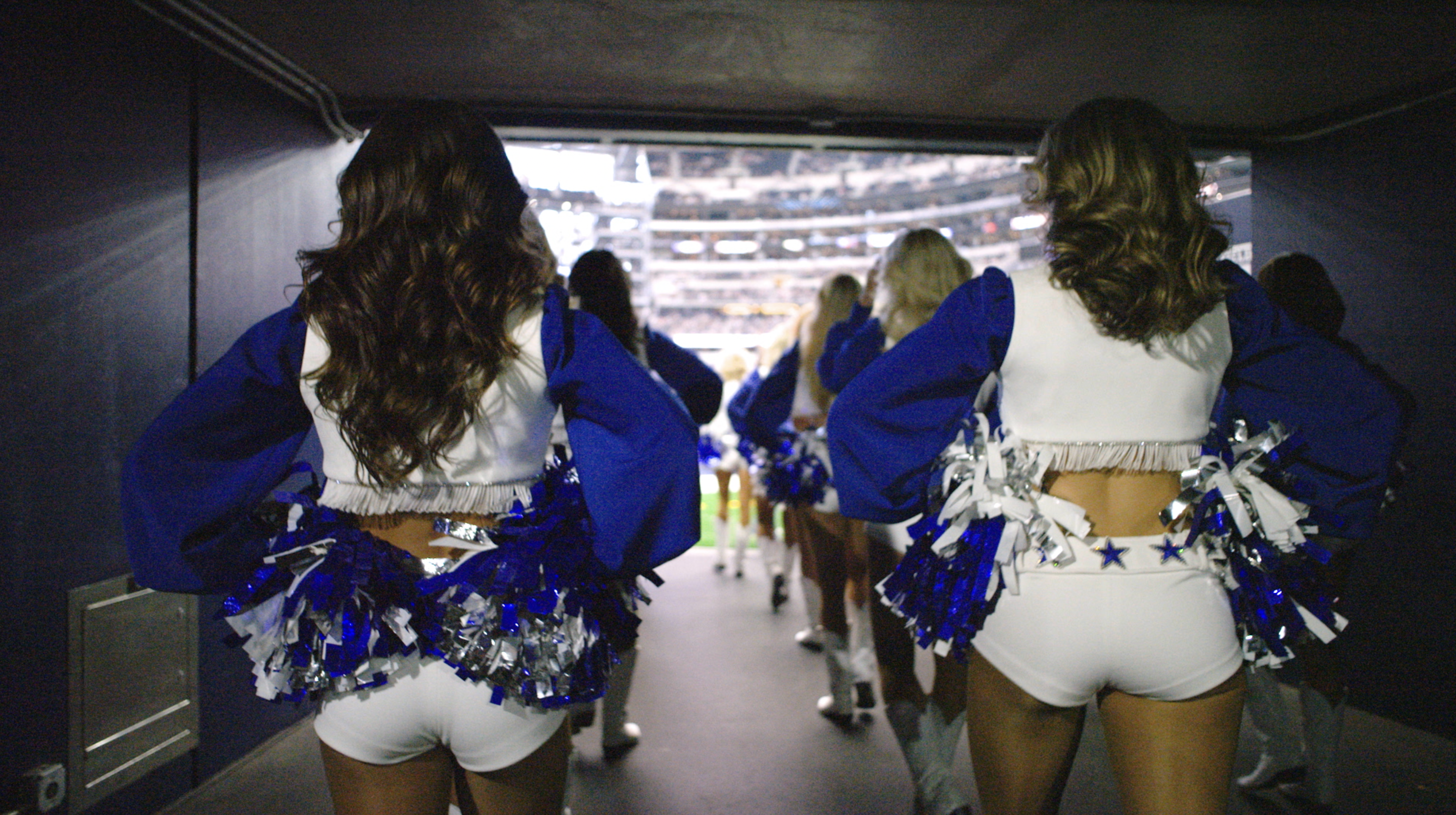 Netflix just dropped the trailer for America's Sweethearts: Dallas Cowboys Cheerleaders. The documentary will premiere on June 20.