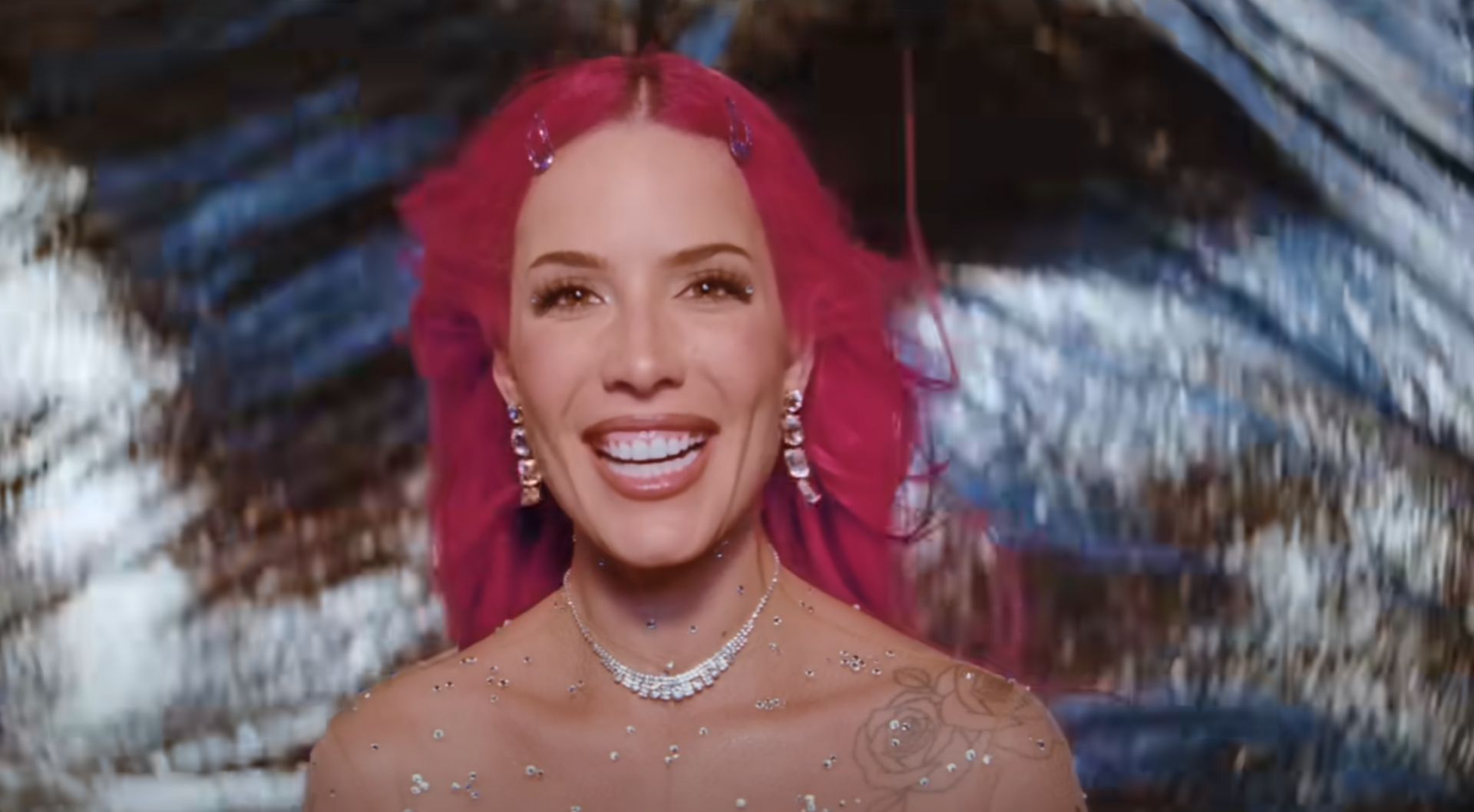 Halsey released a new music video for 