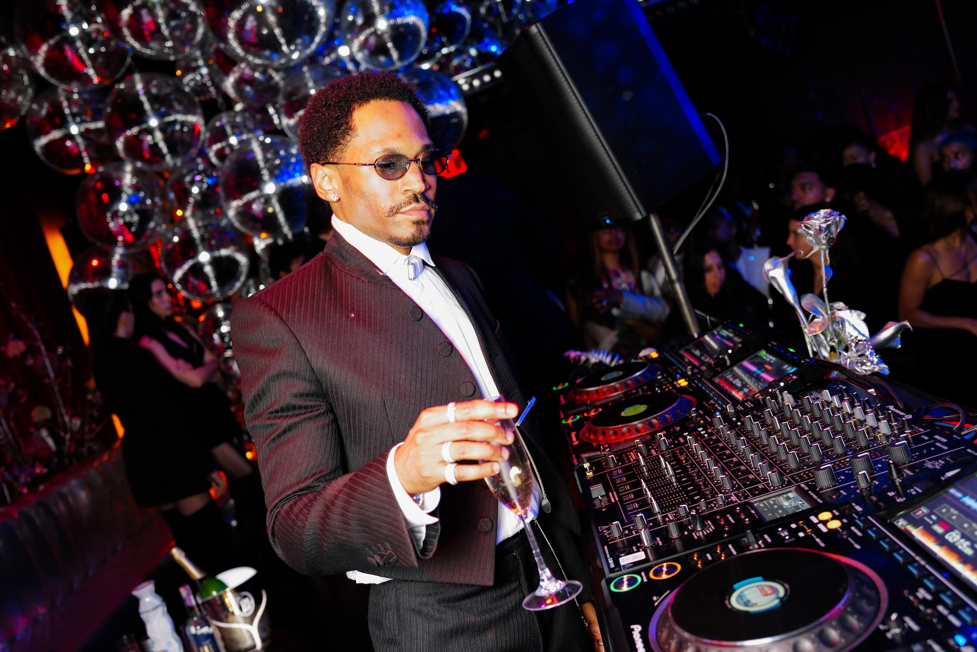Once the carpet on the Met steps closed, the party had just begun. Sure, fashion’s night out is a glittering celebration of art, history, and architecture, but what fans crave are the after-parties, where the TV cameras are gone. The gowns get riskier, the selfies get wilder, and the night takes on a new vibe.