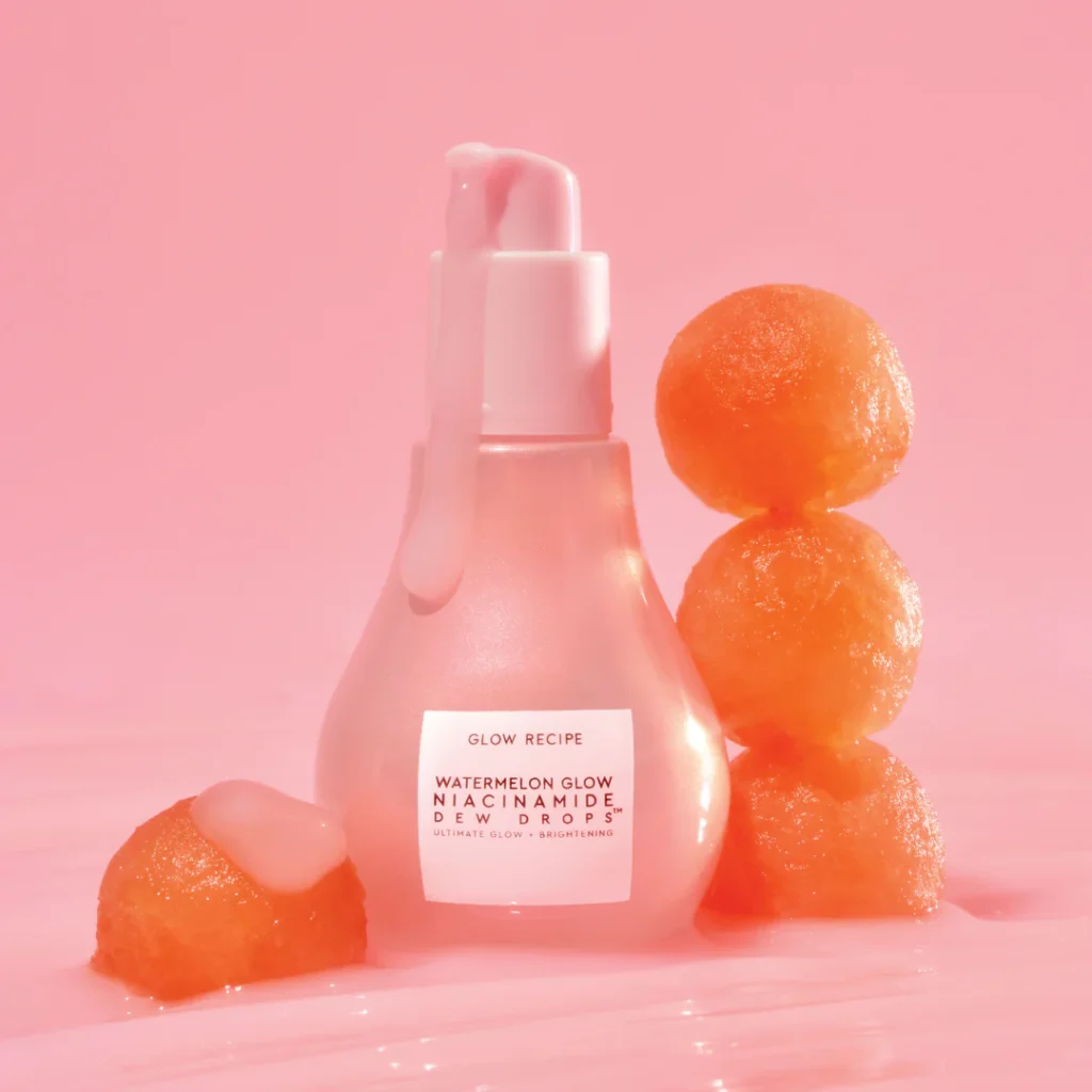 Achieving that coveted luminous glow, reminiscent of fresh morning dew, has never been easier thanks to Glow Recipe's Watermelon Glow Niacinamide Dew Drops. 