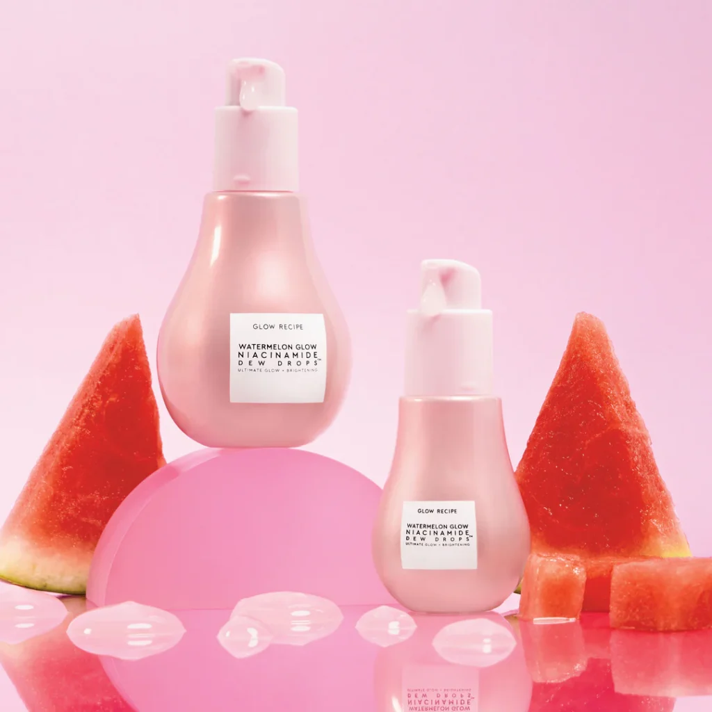 Achieving that coveted luminous glow, reminiscent of fresh morning dew, has never been easier thanks to Glow Recipe's Watermelon Glow Niacinamide Dew Drops. 