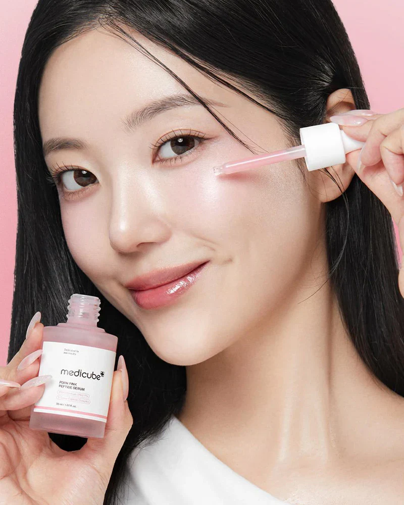 The pursuit of “glass skin” — that luminous, poreless, almost reflective complexion — has become one of the most sought-after beauty ideals in recent years. At the forefront of this movement is Medicube, a Seoul-born skincare brand that has managed to merge high science with viral appeal, creating a cult following among beauty enthusiasts, dermatologists, and influencers alike.